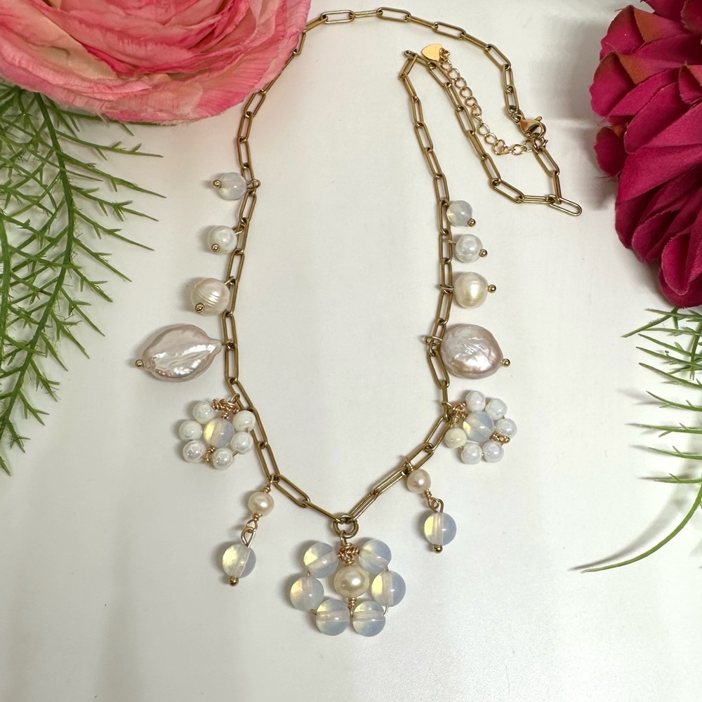 NEW⚜️Opalite & Freshwater Pearl Flower Charm Necklace - Picture 3 of 10